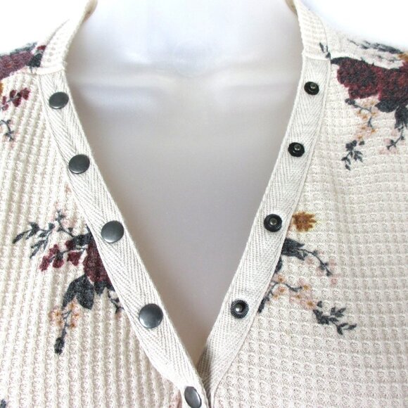 TORRID Top Thermal Henley Cream Floral V-Neck Snap Button Closure Knit 1X Casual - Picture 5 of 7